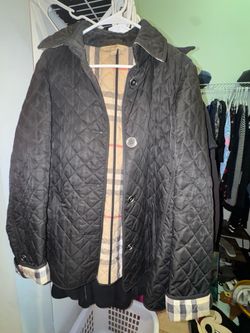 Authentic Burberry Brit quilted jacket in black is a size XL