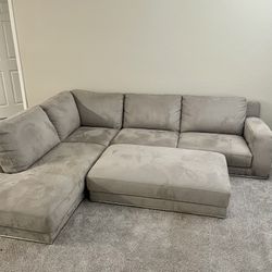 Couch And Table 