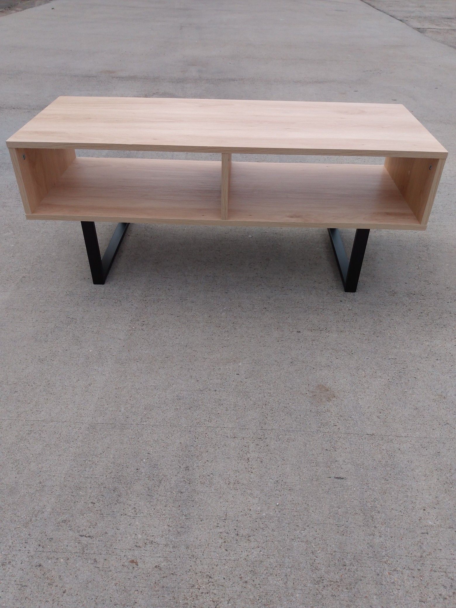 TV STAND/COFFEE TABLE