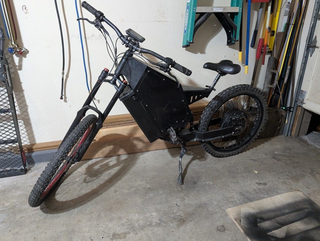 Modded Bomber Enduro E Bike