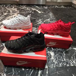 Black, White, And Red Airman Vapormax Plus Size 9.5, 10, And 11 All Male 