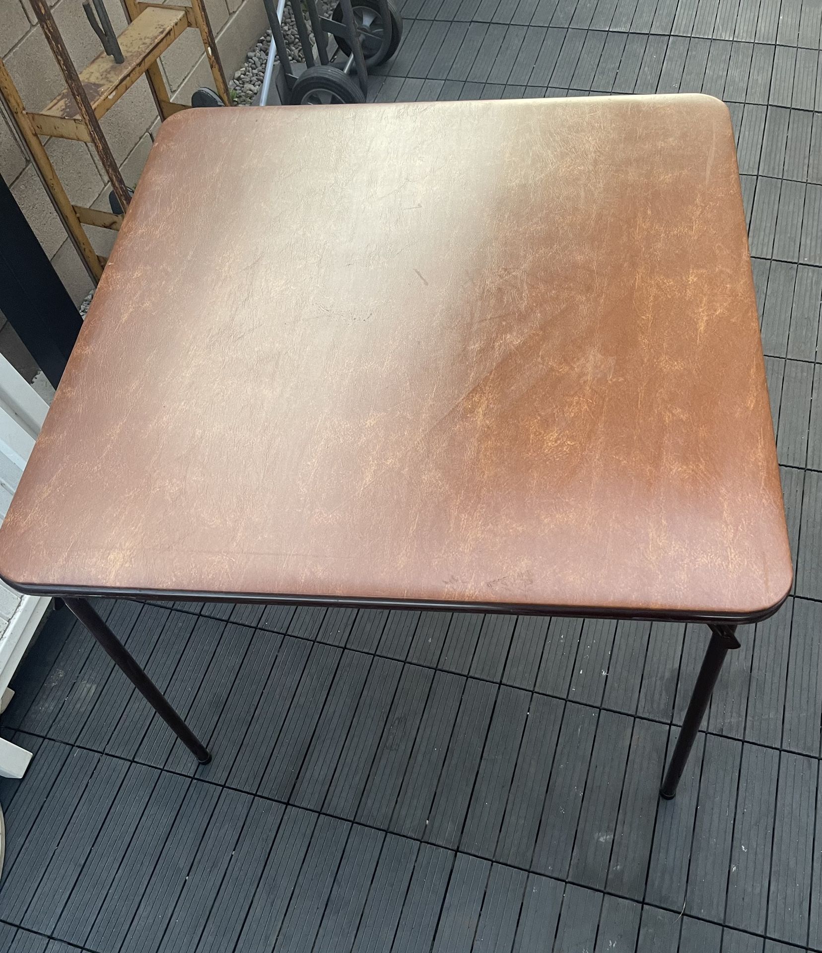 Foldable Square Table