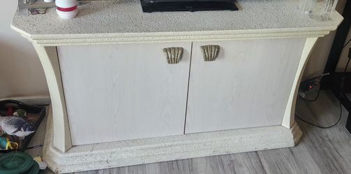Beautiful piece. Storage as well