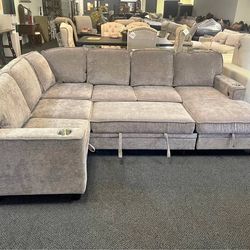 😍 Brand new comfortable huge beige U shape sleeper pull out sectional sofa W/ pull out bed, Charging ports, Storage Space & Cup holders | Pay after d