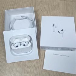 AirPods multiple generations 