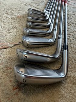 TaylorMade P790 Iron set