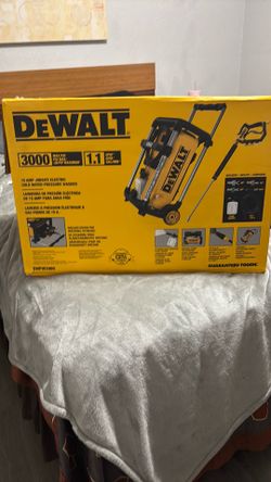 DEWALT 3000 psi