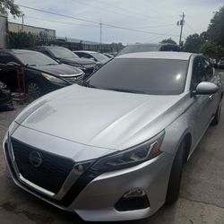 Nissan Altima S