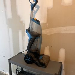  Issell Pet Carpet Shampoo vacuum 