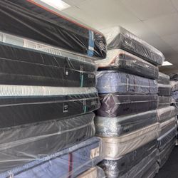 Queen Name Brand Mattresses 