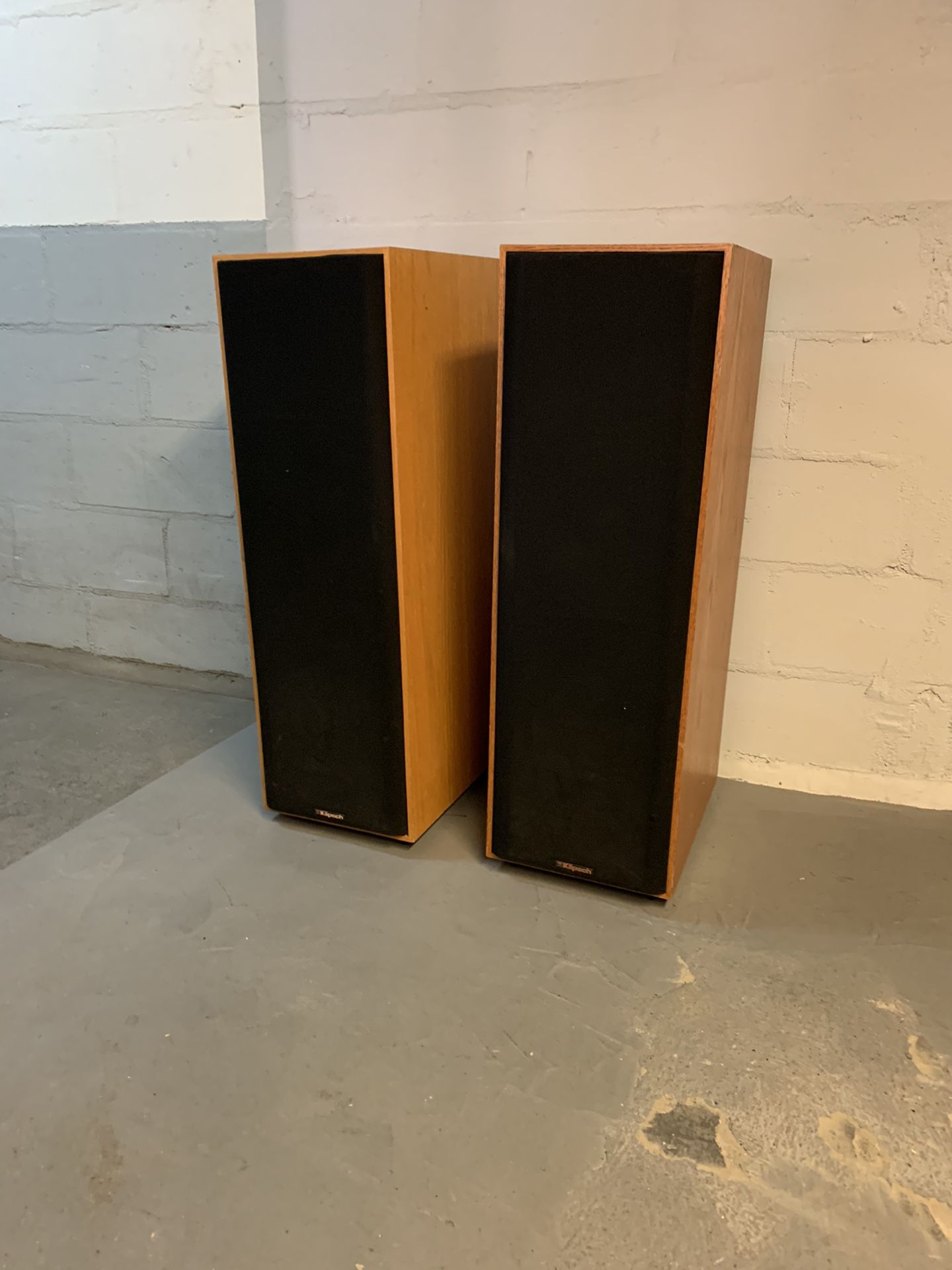 Klipsch KG5.5 Light Oak Speakers