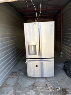 Refrigerator
