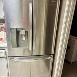 LG refrigerator 