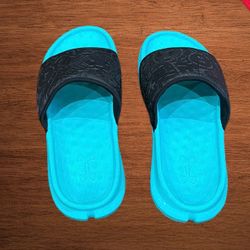 UNDER ARMOUR FLAT TIRE SLIDES MENS SANDALS BLACK/TOURQUISE SIZE 12