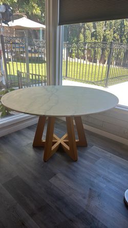 Dining marble table