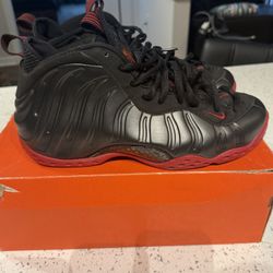 Size 10 Nike Foamposite
