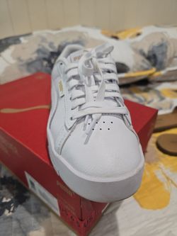 Womens pumas