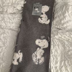 Snoopy throw blanket 