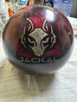 Motiv Jackel Crison Bowling Ball 15 Lbs