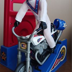 EVEL KNIEVEL  STUNT CYCLE / 1998 PLAYING MANITIS REISSUE 