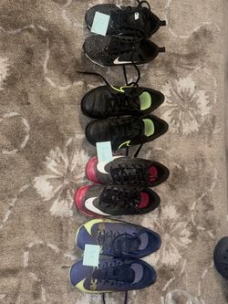 Kids soccer shoes