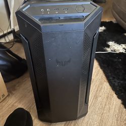 Asus GT 501 Gaming Full Tower - Plastic Still On 