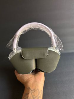 Beautiful Green AirPods Max. - Don’t Miss Out