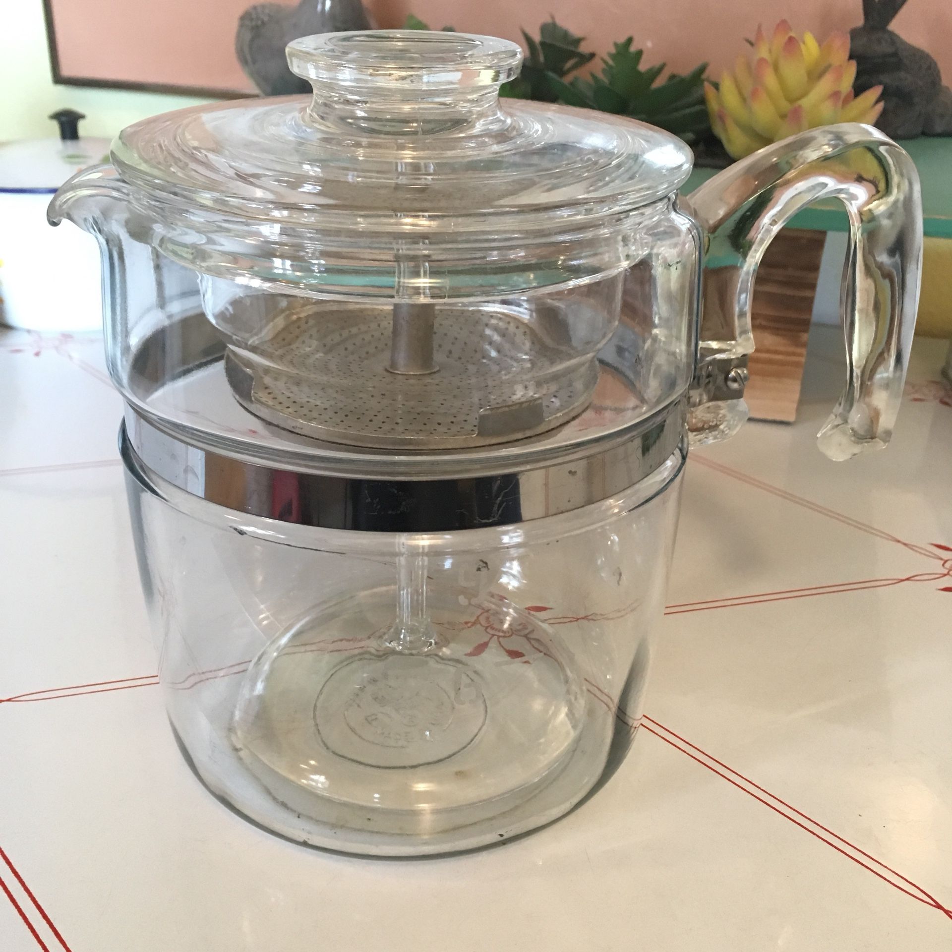 Vintage Pyrex Flameware 9 Cup Glass Percolator Coffee Pot for Sale in  Seattle, WA - OfferUp
