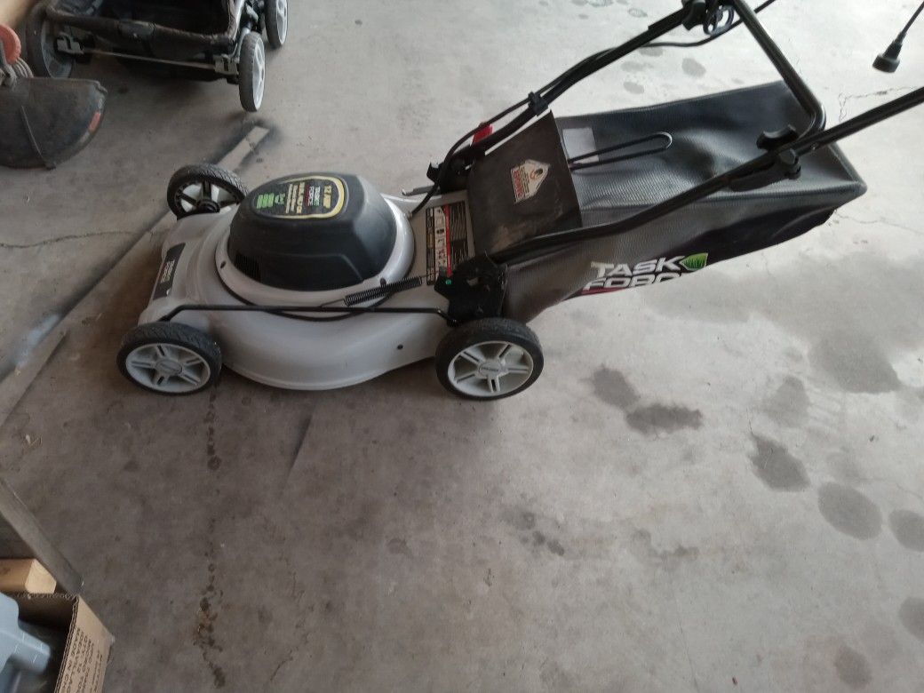 TASK FORCE ELECTRIC LAWN MOWER......FOR YOU THAT DONT LIKE DEALING WITH GAS MOWER...
