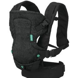 Infantino Flip 4-in-1 Convertible Carrier - Brand new