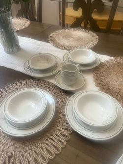 Set of 4 flowery daisy bowls