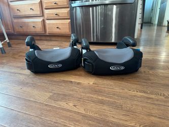 Graco Booster Car Seats – Set of 2