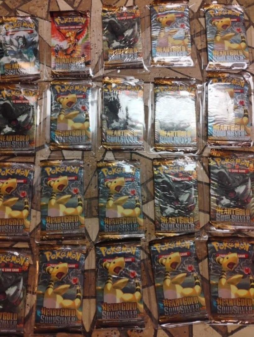 Unopened Pokmon HeartGold SoulSilver 10 Card Booster Packs