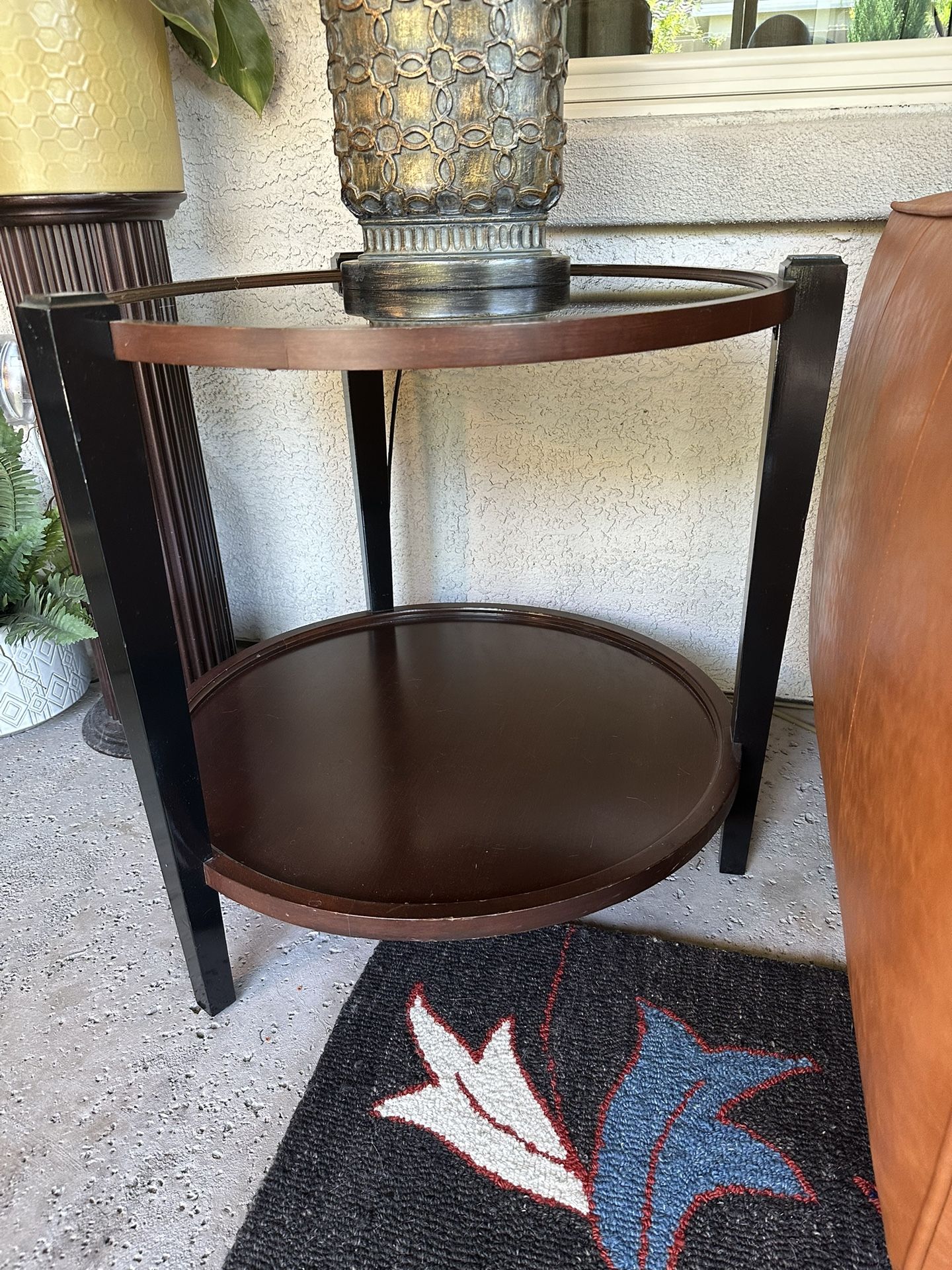 Round End Table