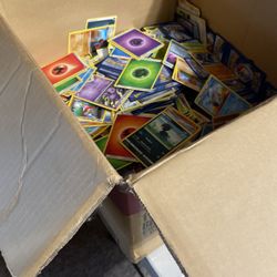 Large Amount Of Pokemon Card Bulk