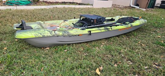 Pelican Catch Mode 110 Fishing Kayak with extras