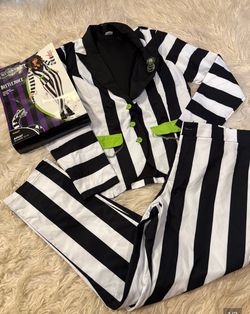 Women’s Beetlejuice costume