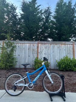 Woom 4 Kids Bike – 20” Wheels - Lightweight Children Bicycle 7speed
