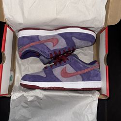 NIKE DUNK LOW  PLUM SIZE 9