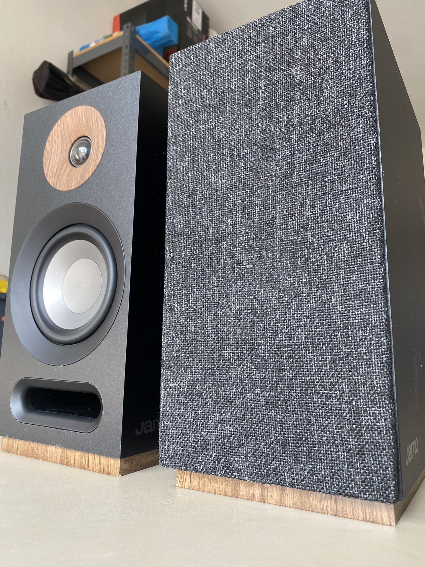 NEW Jamo By Klipsch S 803 Bookshelf Speakers 