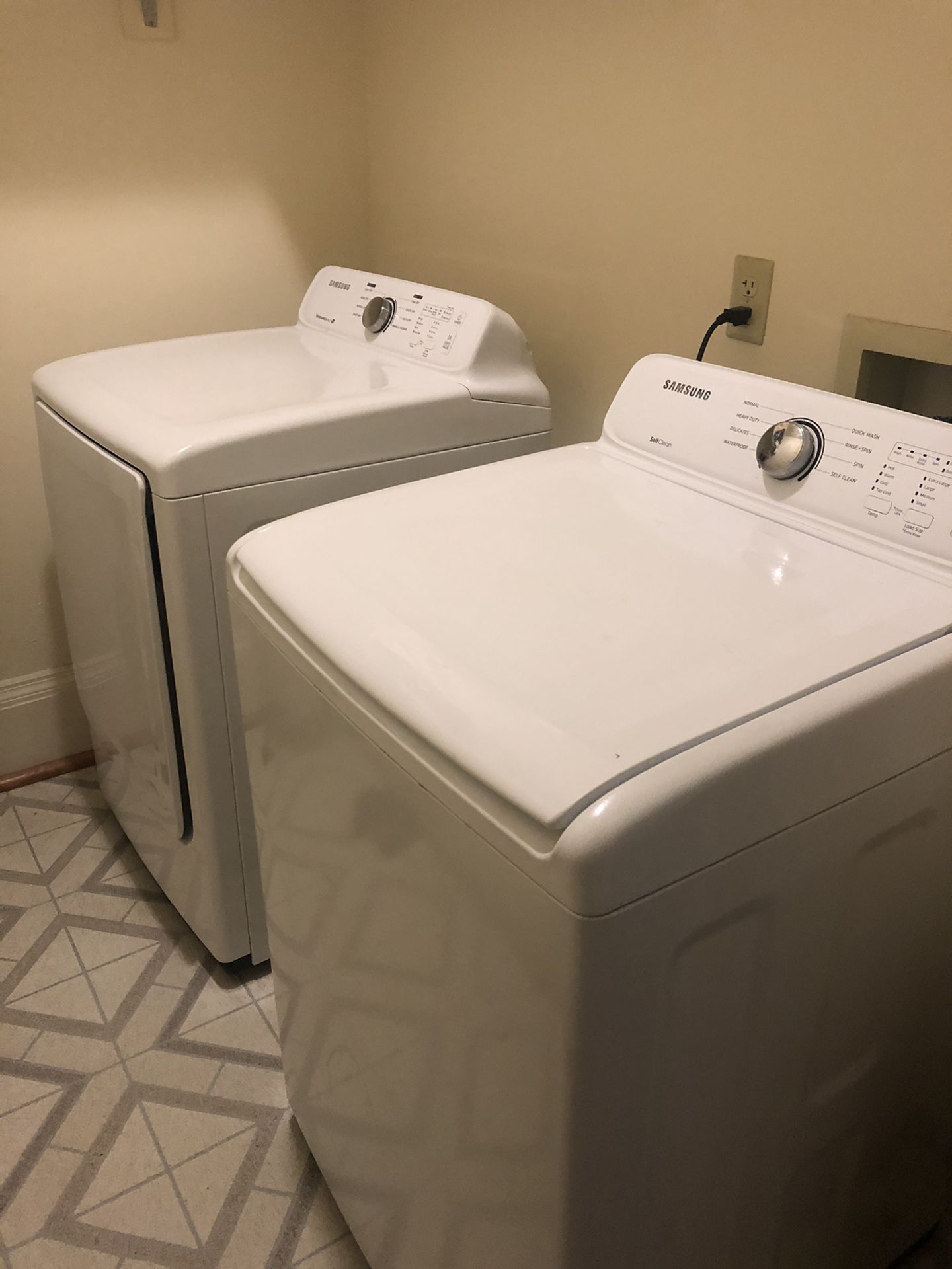 Samsung Self Clean Washer & Dryer Set