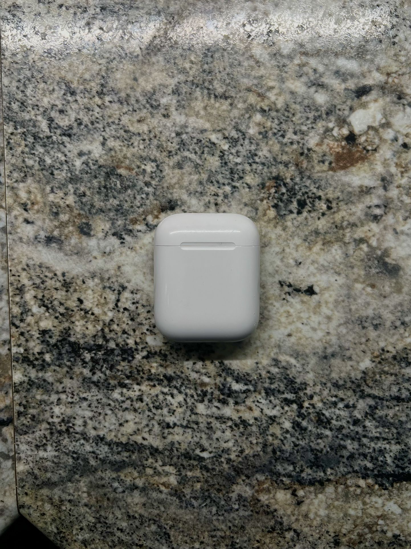(1st Generation) Apple AirPods 