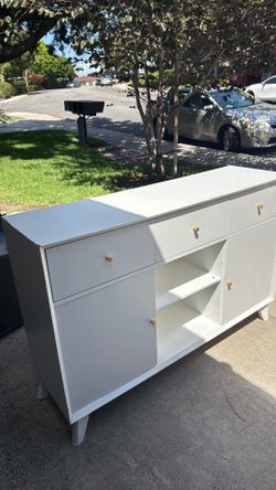 White Dresser