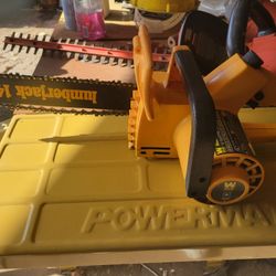 WEN Lumberjack 14-inch Electric Chainsaw.