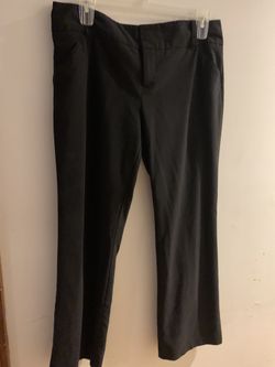 C-89)   Daisy Fuentes Dress Slacks. Black. Size 16.   $10