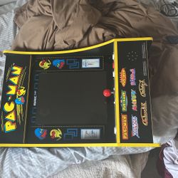 Pacman Arcade Machine