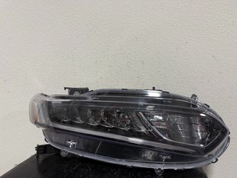HONDA ACCORD RIGHT HEADLIGHT 2020