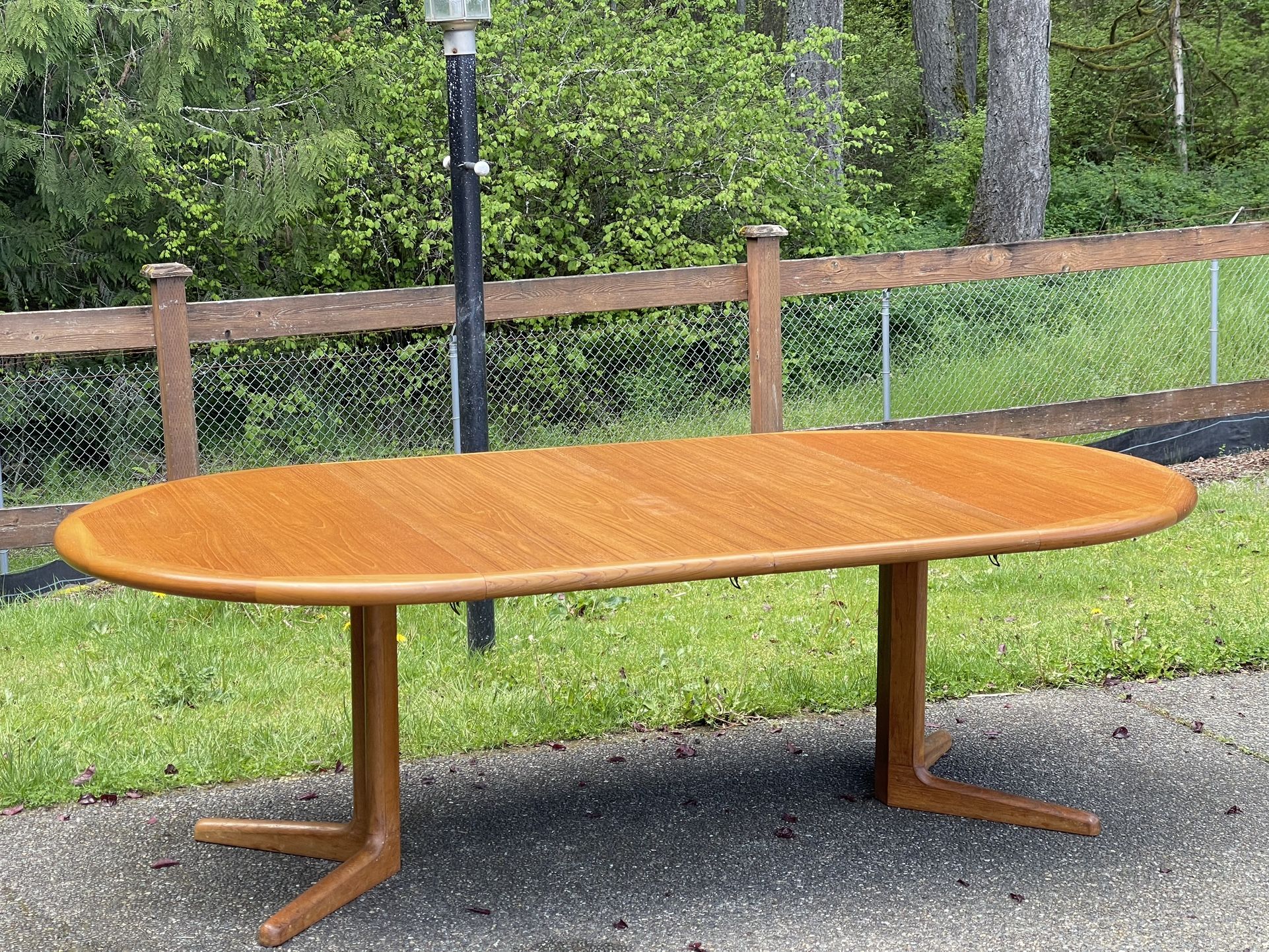 Mid Century Modern Danish Teak Extendable Table 1960s