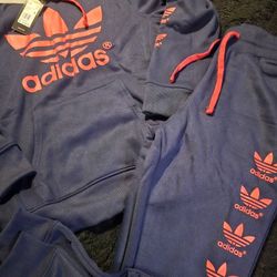 Adidas Sweatsuit Size Large 