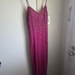Pink Sparkly Elegant Gown Size Small. Pick up in Garland 75042 by appointment